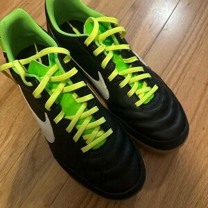 Nike Tiempo Vintage IC Football Soccer Shoes